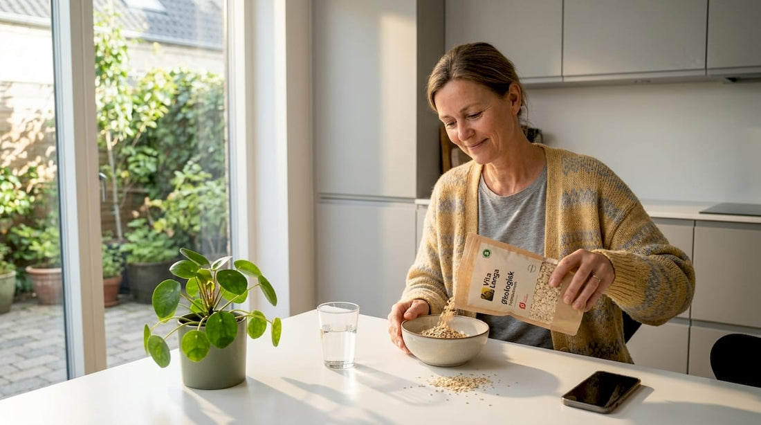 En voksen kvinde tager hul på en sund morgenrutine derhjemme